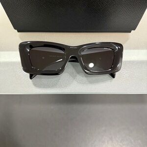 Men’s Prada Sunglasses Black Tint In Great Condition